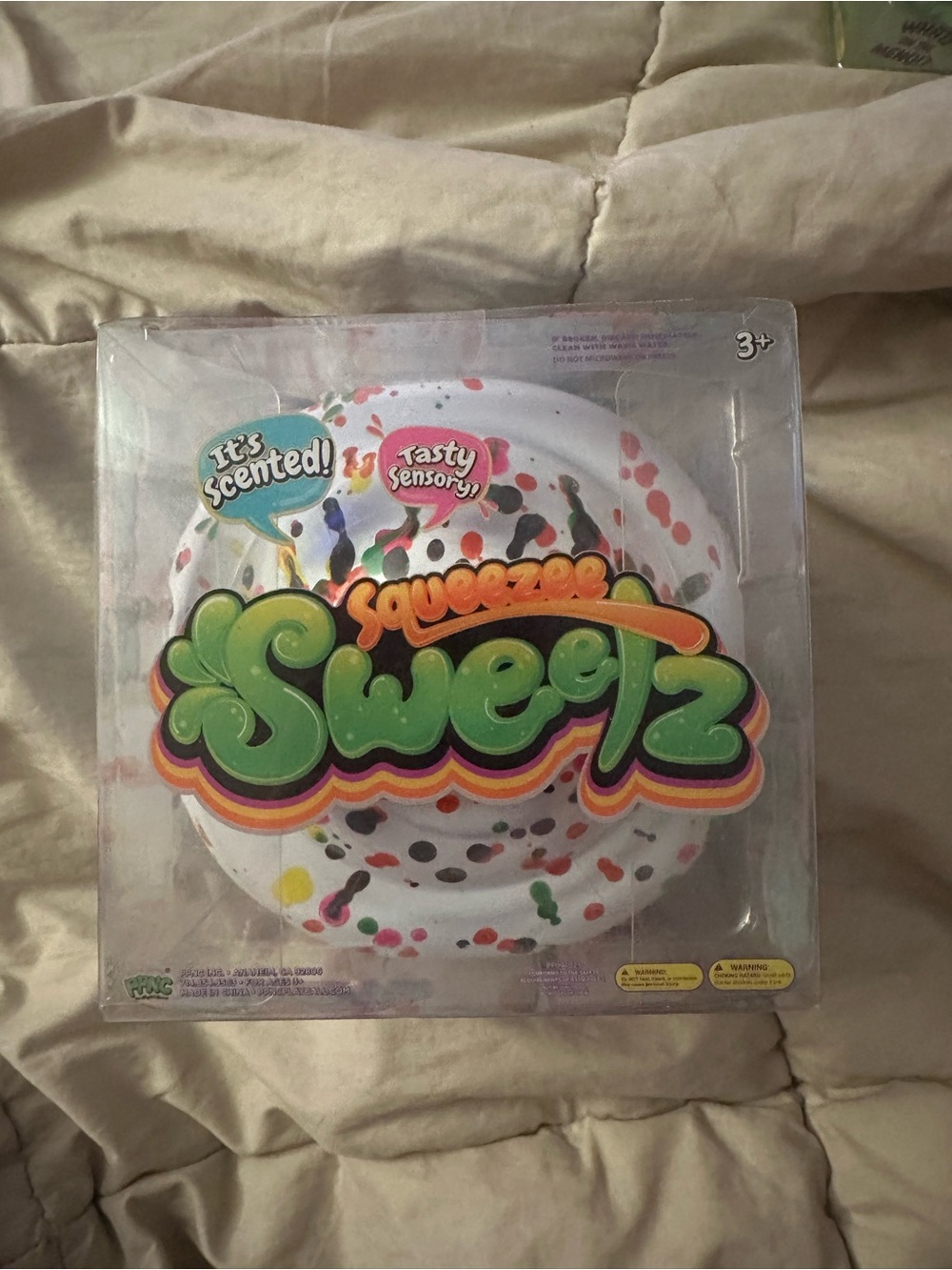 Squeezee Sweets Scented Cupcake - Blue